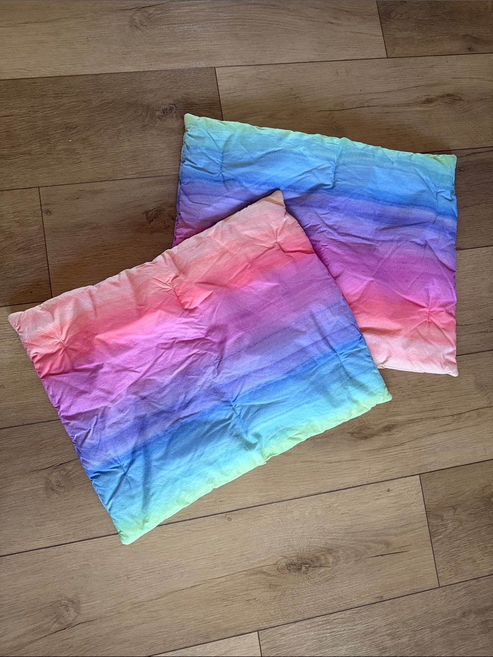 NWOT Set of 2️⃣ Pottery Barn Teen Watercolor Rainbow Ombre Standard Pillow Shams